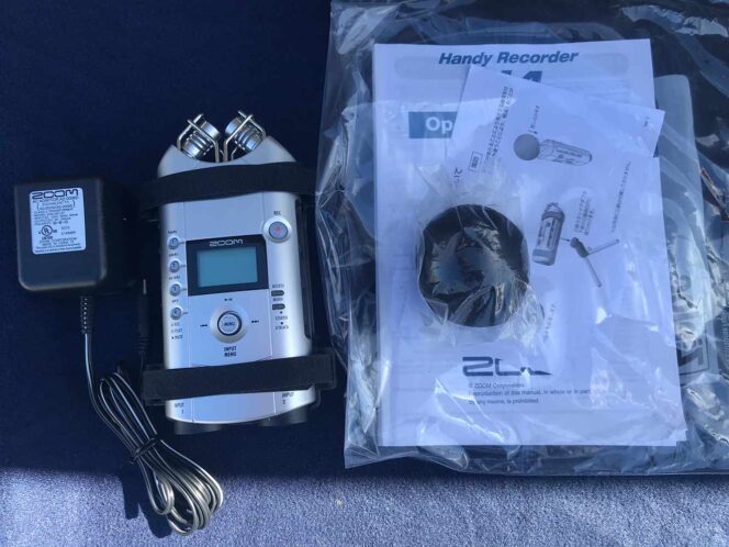 Zoom Handy Recorder H4 2013 - Silver - Image 2